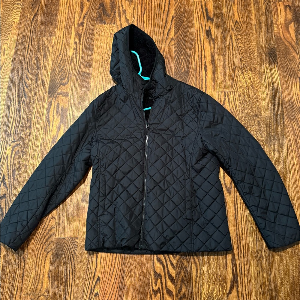 Uniqlo Quilted Sherpa Lined Jacket in Black